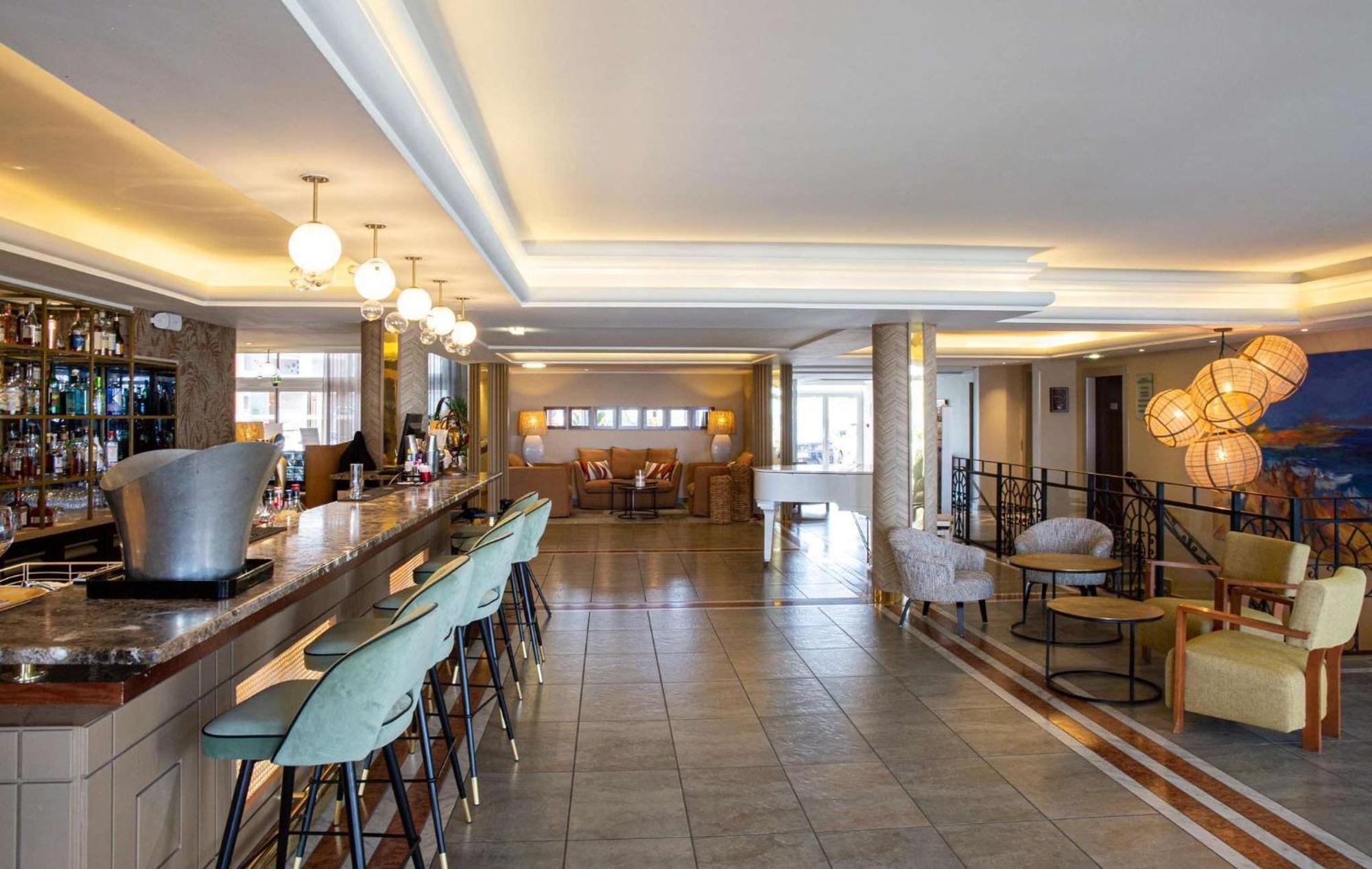 Grand Hotel Les Flamants Roses Thalasso & Spa กาเนต์-อ็อง-รูสซียง ภายนอก รูปภาพ